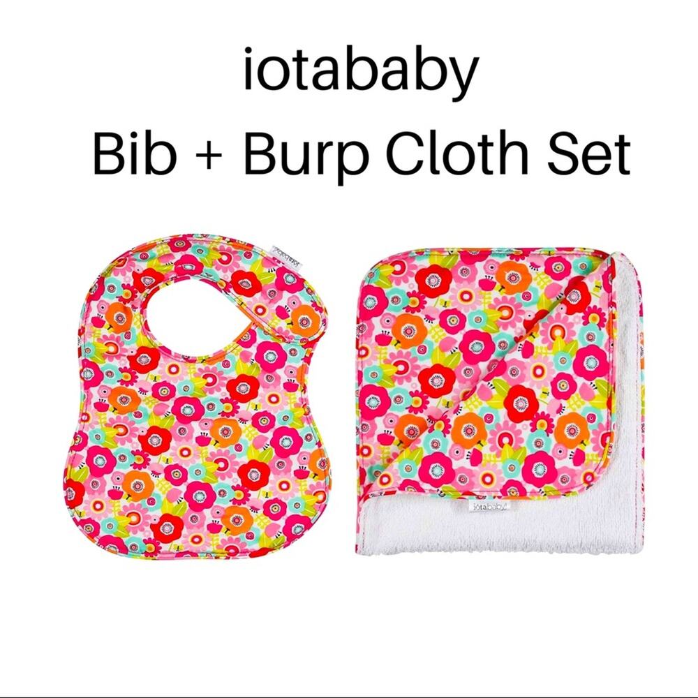Iotababy Matching Bib and Burp Cloth 2-pc Set Pink
